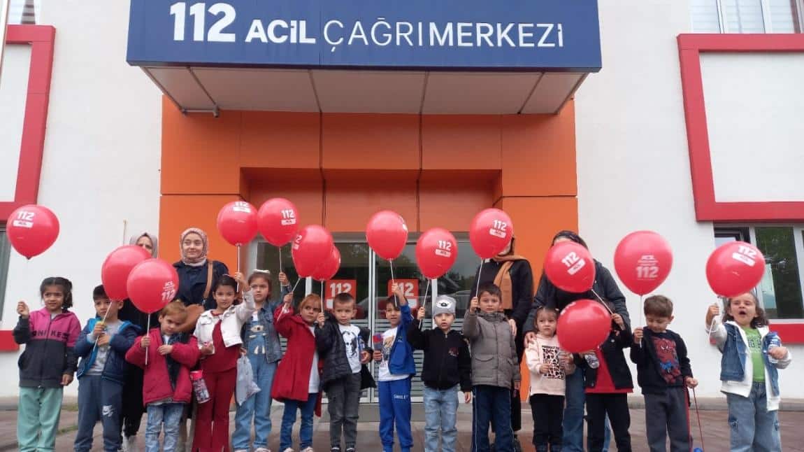Okulumuzun Ana Sınıfı Öğrencileri Çocuk Trafik Eğitim Pisti ve 112 Acil Çağrı Merkezine Gezi Düzenlediler